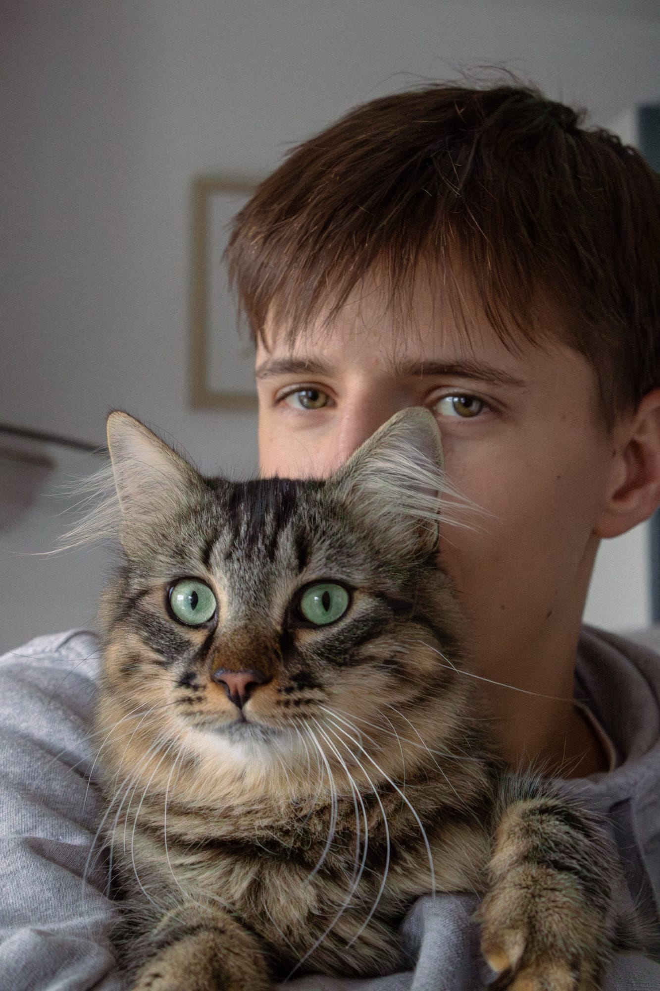 Séance couple avec leur chat, photographie couple par Emma Bortot, photo 16